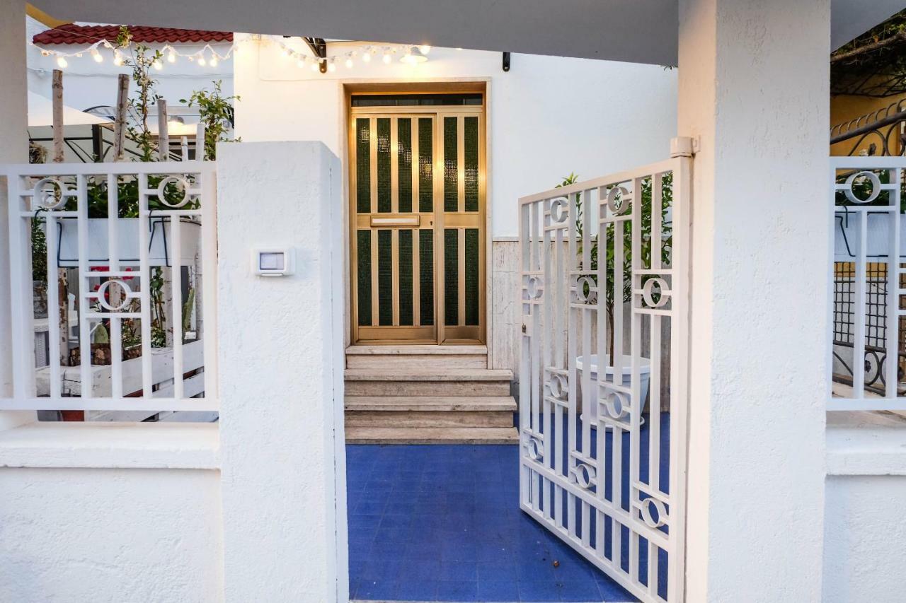 La Dimora Al Mare Villa Monopoli Exterior photo