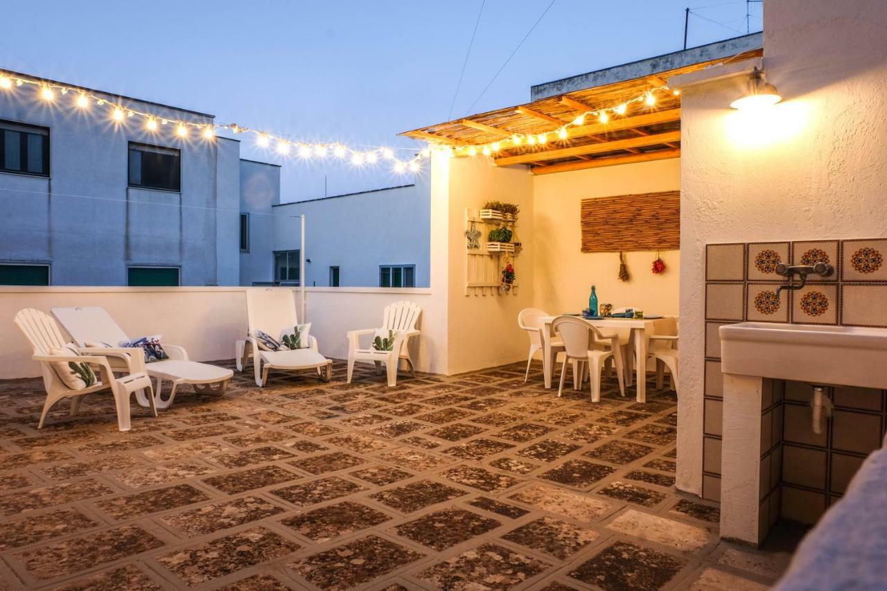 La Dimora Al Mare Villa Monopoli Exterior photo
