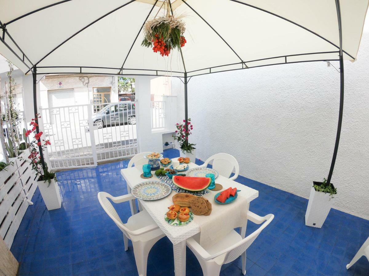 La Dimora Al Mare Villa Monopoli Exterior photo